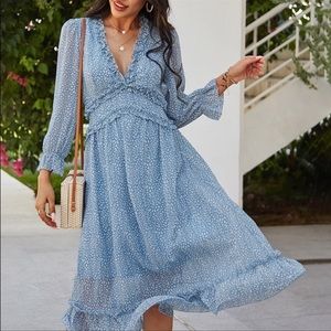 Trendy floral midi dress with ruffle detail